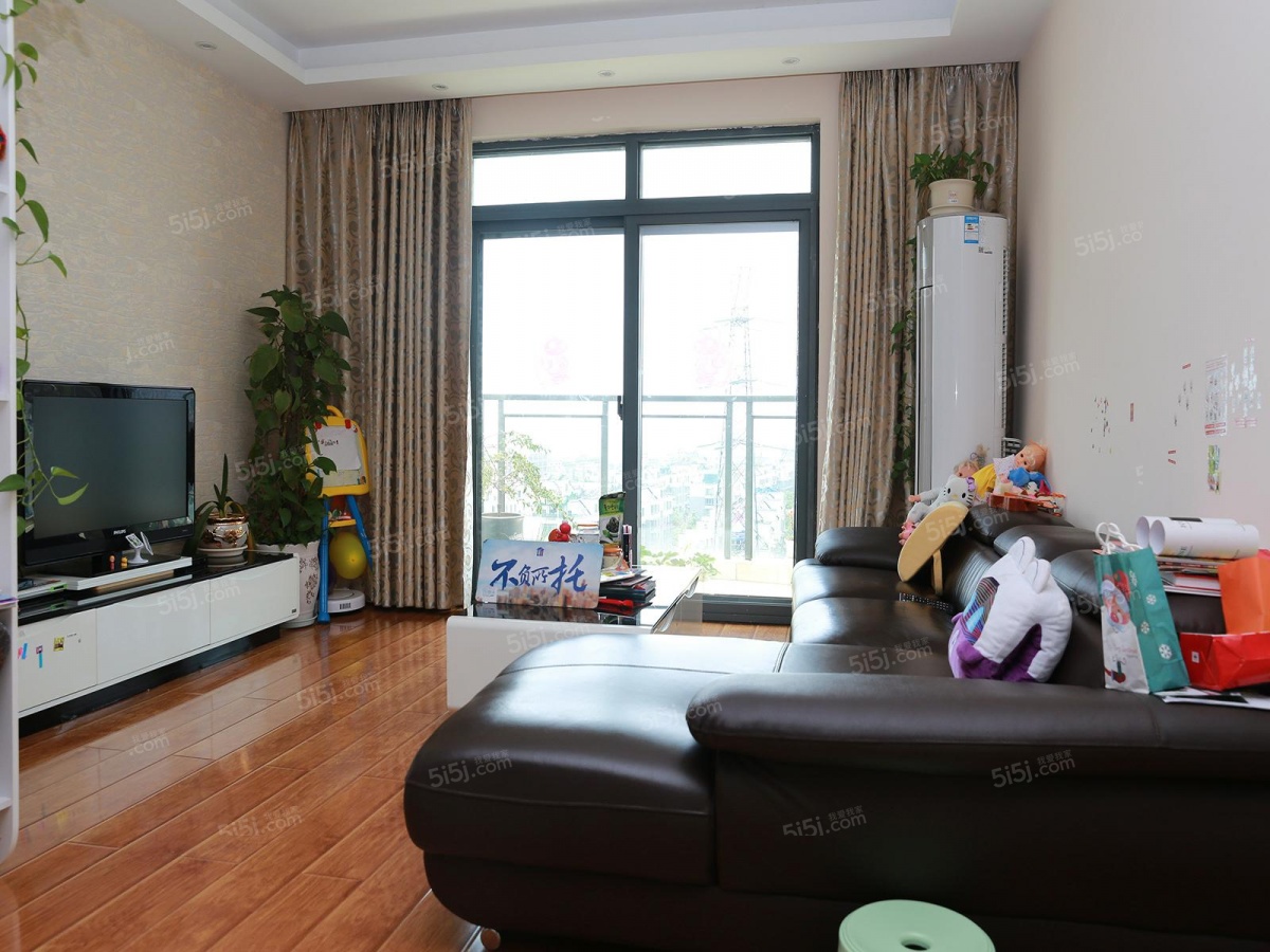 湘湖人家房东自住精装修 跃层带露台 看房方便 诚心出售